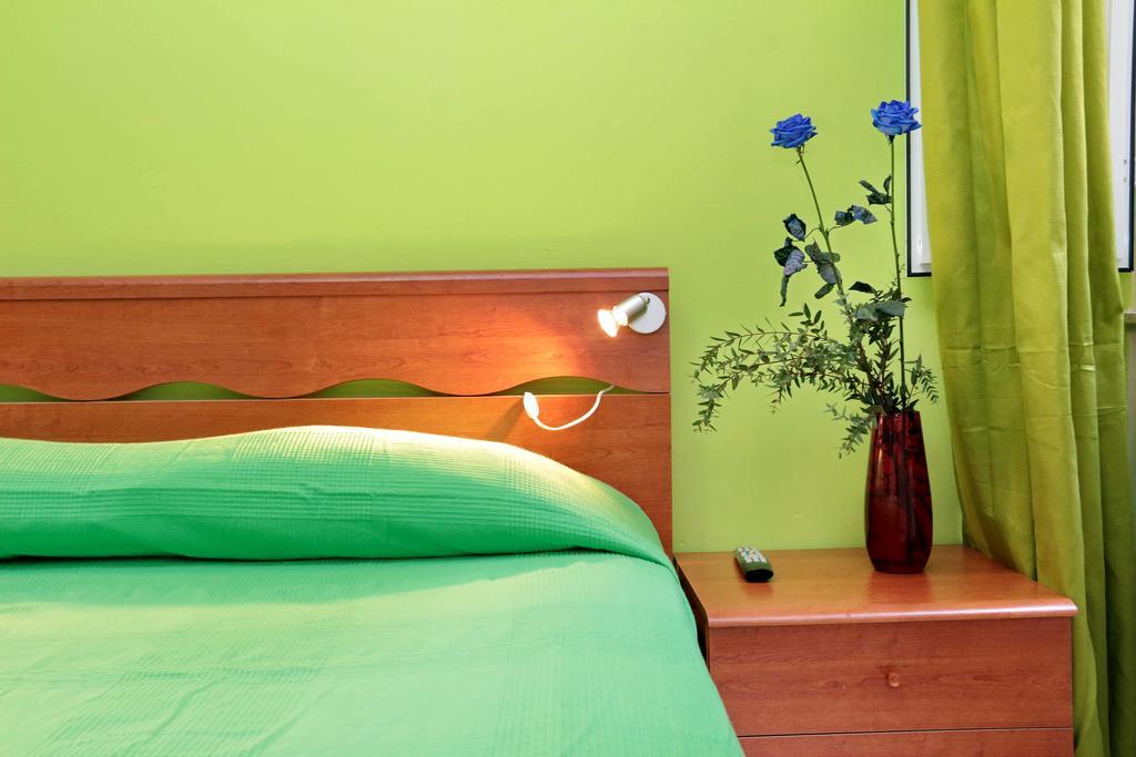 Lucky Home Rooms Рим Екстериор снимка