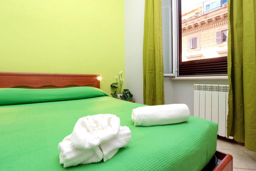 Lucky Home Rooms Рим Екстериор снимка