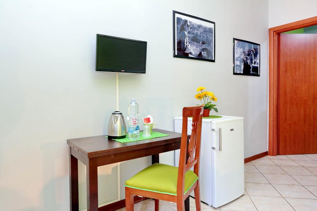 Lucky Home Rooms Рим Екстериор снимка