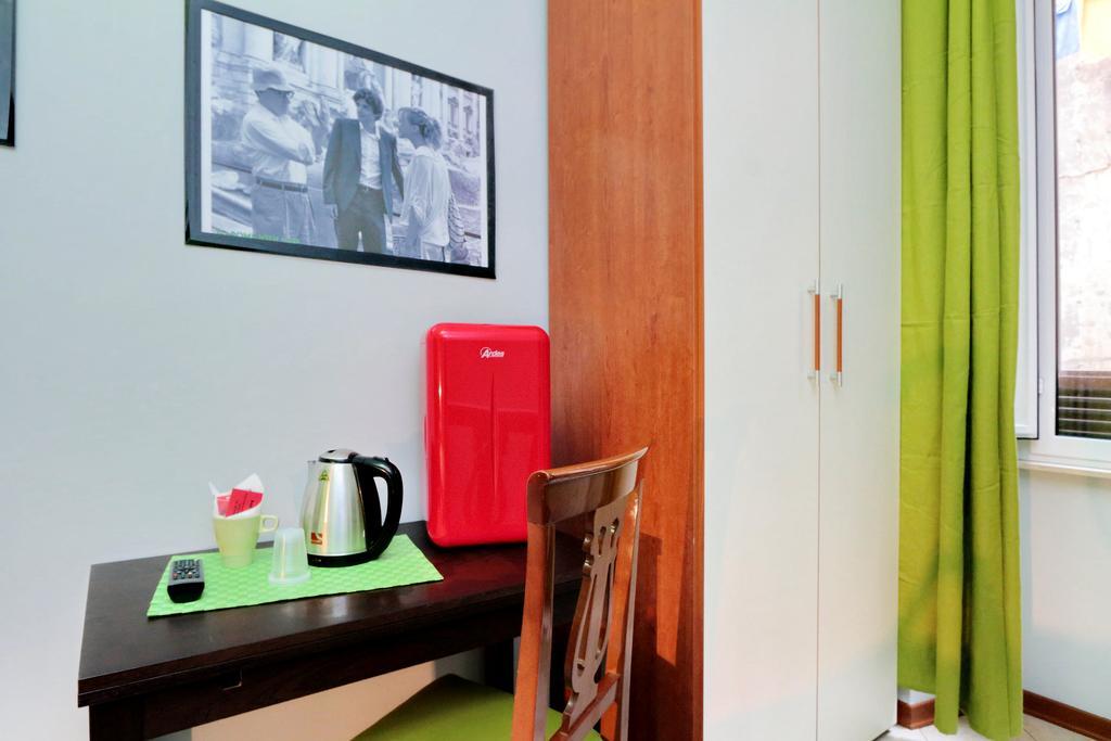 Lucky Home Rooms Рим Екстериор снимка