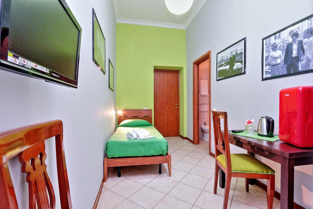 Lucky Home Rooms Рим Екстериор снимка