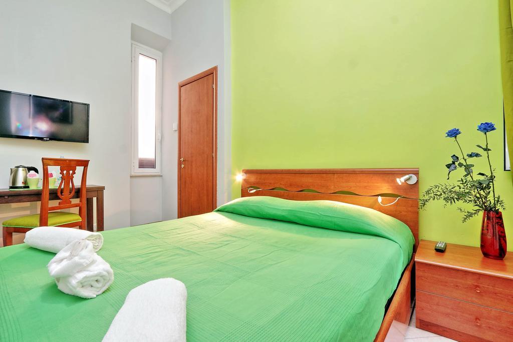 Lucky Home Rooms Рим Екстериор снимка